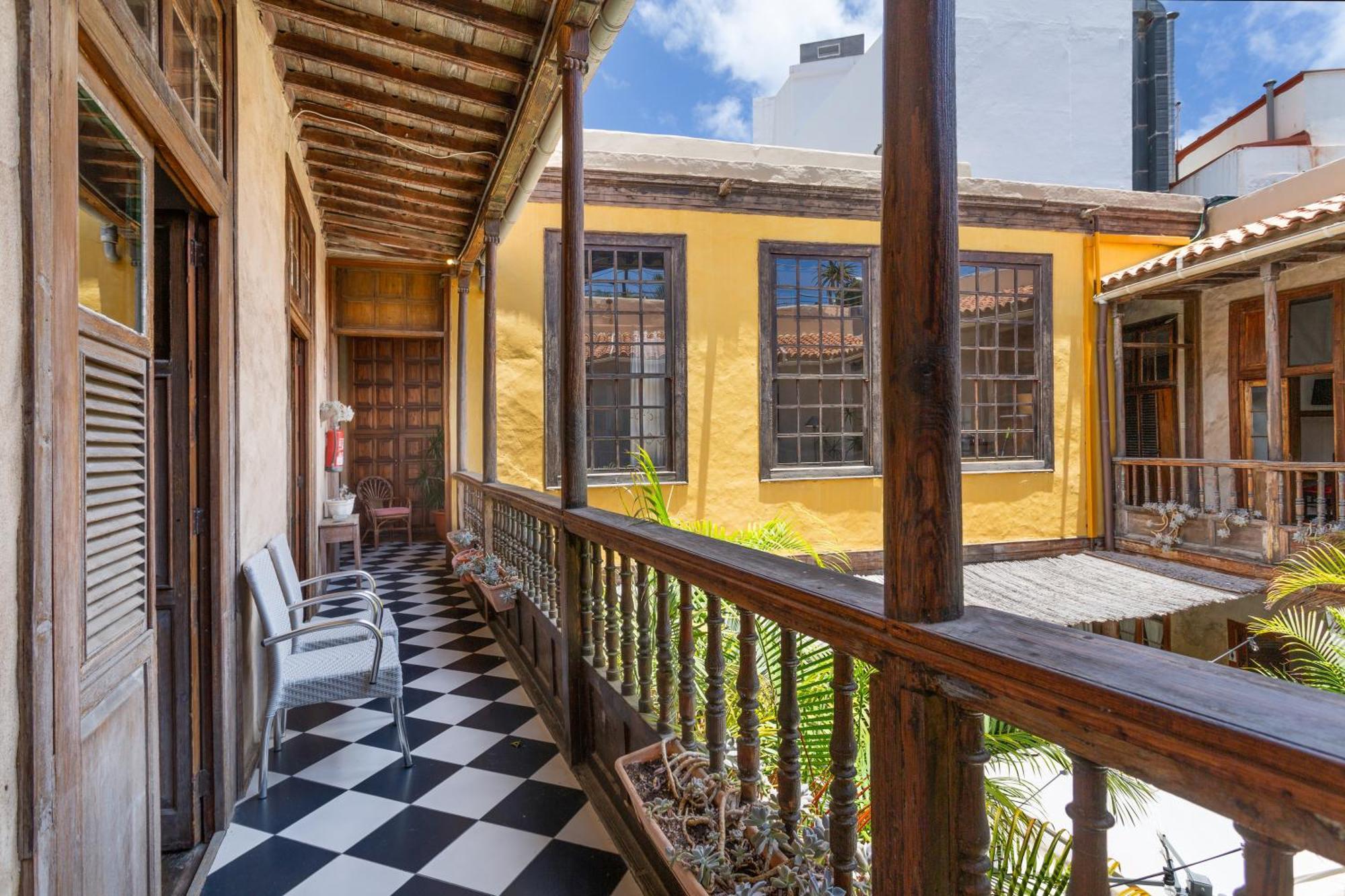Casa Montesdeoca - Jacaranda Лас-Пальмас-де-Гран-Канарія Екстер'єр фото
